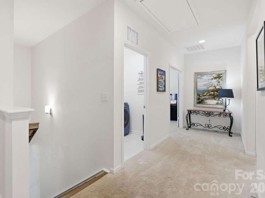165 Morgans Branch Road, Belmont, NC 28012.  MLS# CAR4379357, YatesRealty ID 28140. Upstairs Hallway