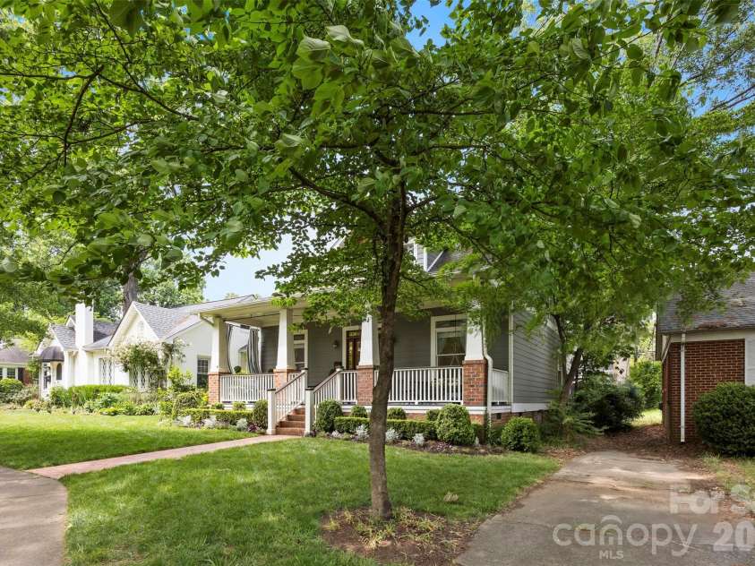 2305 Shenandoah Avenue, Charlotte, NC 28205.  MLS# CAR4380771, YatesRealty ID 28142. 