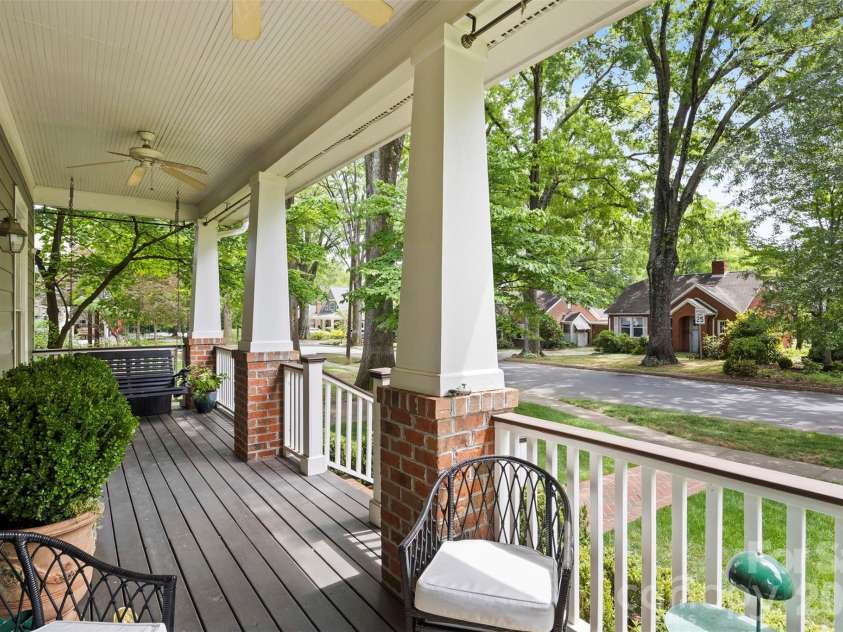 2305 Shenandoah Avenue, Charlotte, NC 28205.  MLS# CAR4380771, YatesRealty ID 28142. 