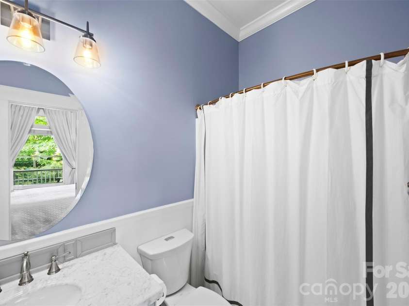 2305 Shenandoah Avenue, Charlotte, NC 28205.  MLS# CAR4380771, YatesRealty ID 28142. 