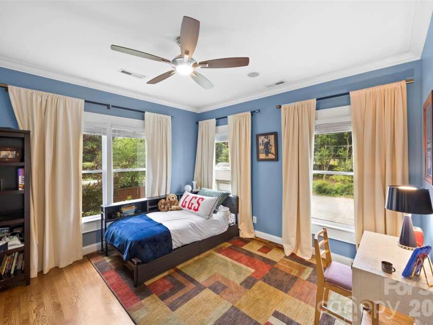 2305 Shenandoah Avenue, Charlotte, NC 28205.  MLS# CAR4380771, YatesRealty ID 28142. 