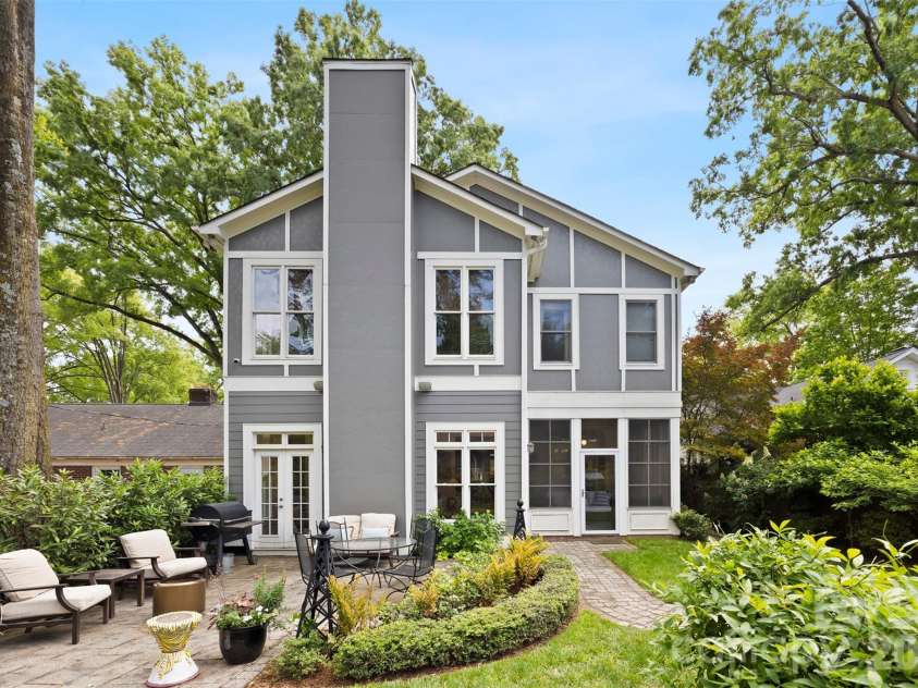 2305 Shenandoah Avenue, Charlotte, NC 28205.  MLS# CAR4380771, YatesRealty ID 28142. 