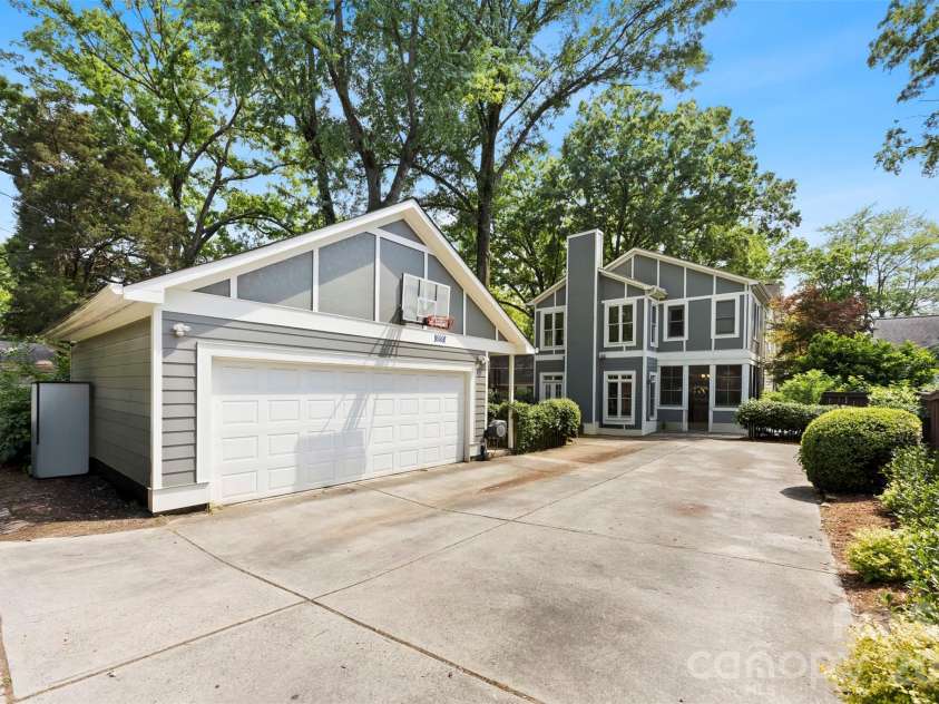 2305 Shenandoah Avenue, Charlotte, NC 28205.  MLS# CAR4380771, YatesRealty ID 28142. 