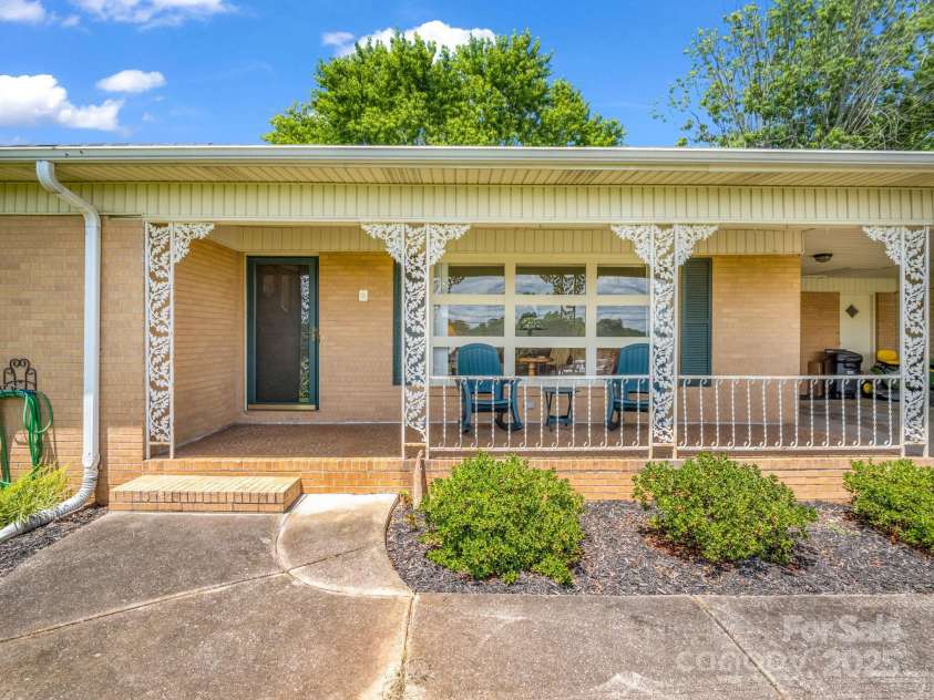 1638 Chase High Road, Forest City, NC 28043.  MLS# CAR4276362, YatesRealty ID 28143. 