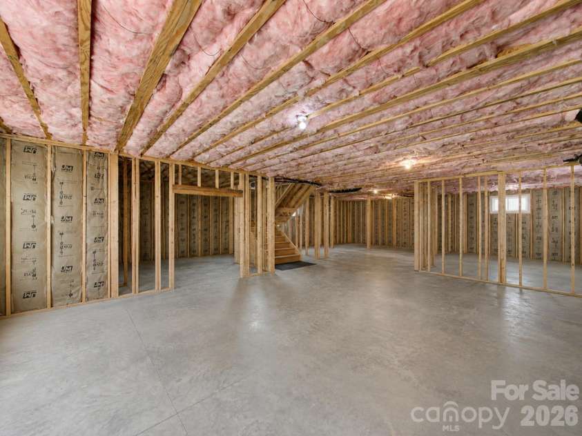 3015 Commonwealth Avenue, Charlotte, NC 28205.  MLS# CAR4397576, YatesRealty ID 28143. 