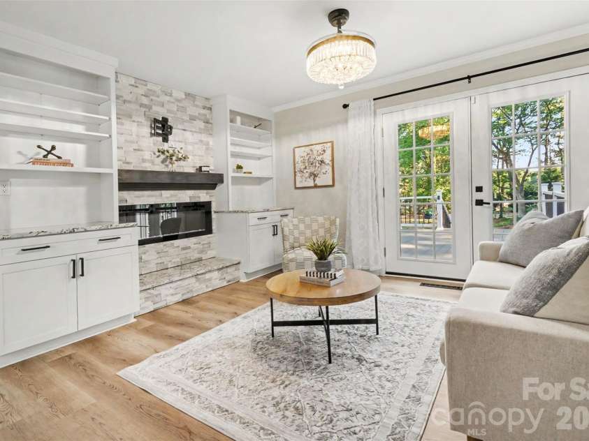 738 Edgemoor Drive, Mooresville, NC 28115.  MLS# CAR4382810, YatesRealty ID 28144. Great Room
