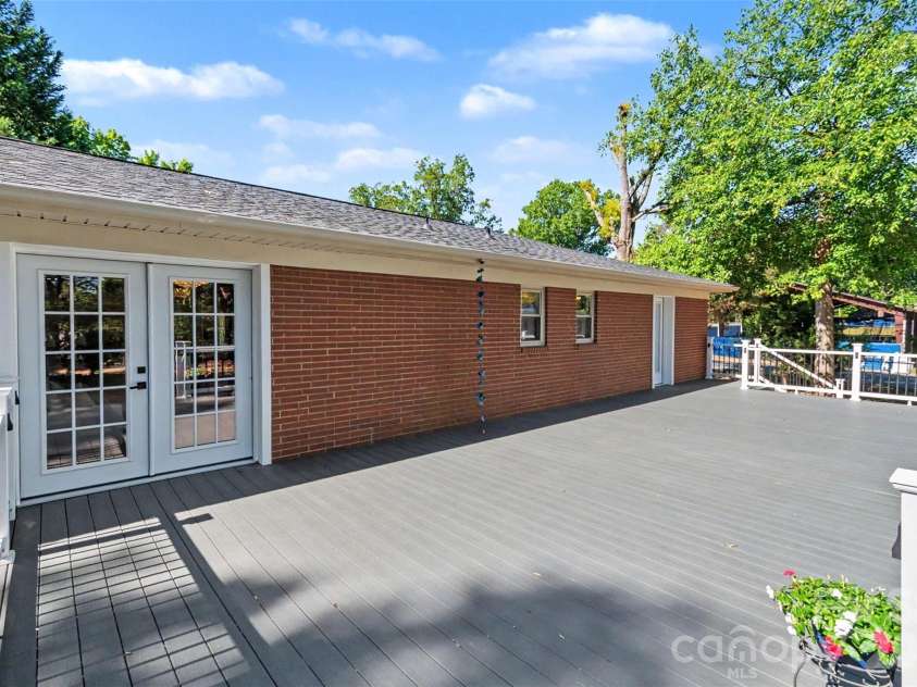 738 Edgemoor Drive, Mooresville, NC 28115.  MLS# CAR4382810, YatesRealty ID 28144. Large outdoor Trex decking