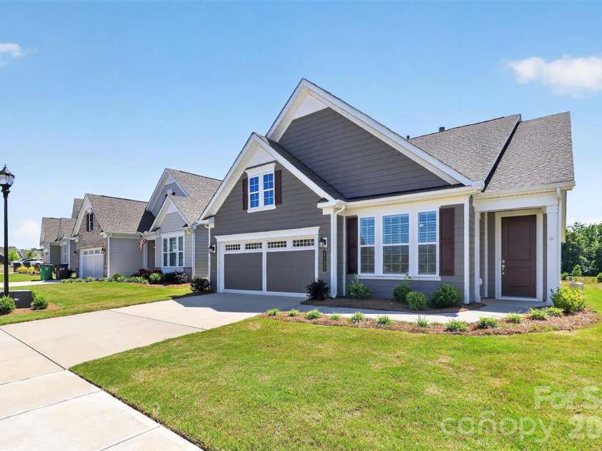 4122 Moxie Way, Charlotte, NC 28215.  MLS# CAR4384032, YatesRealty ID 28145. 