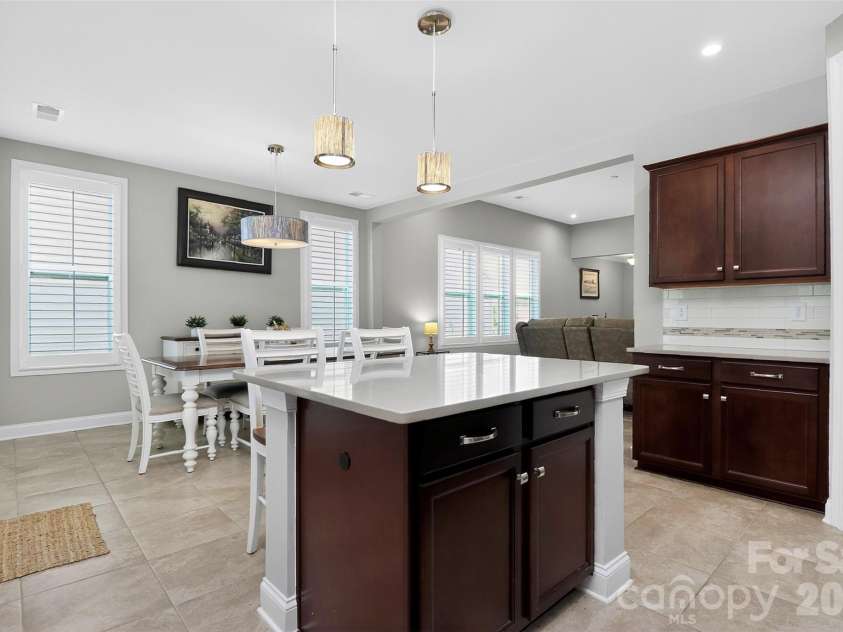 4122 Moxie Way, Charlotte, NC 28215.  MLS# CAR4384032, YatesRealty ID 28145. 