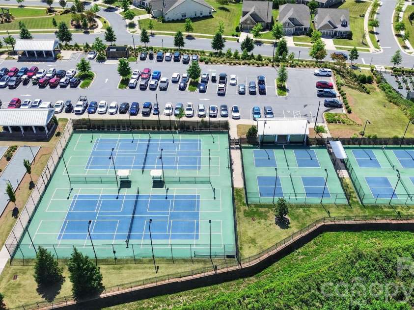 4122 Moxie Way, Charlotte, NC 28215.  MLS# CAR4384032, YatesRealty ID 28145. 