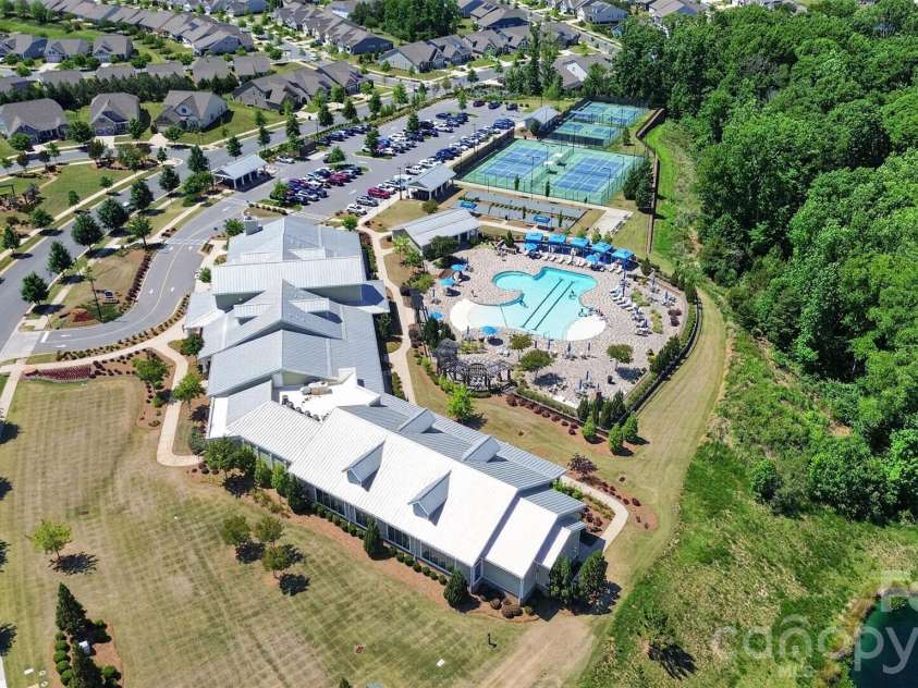 4122 Moxie Way, Charlotte, NC 28215.  MLS# CAR4384032, YatesRealty ID 28145. 