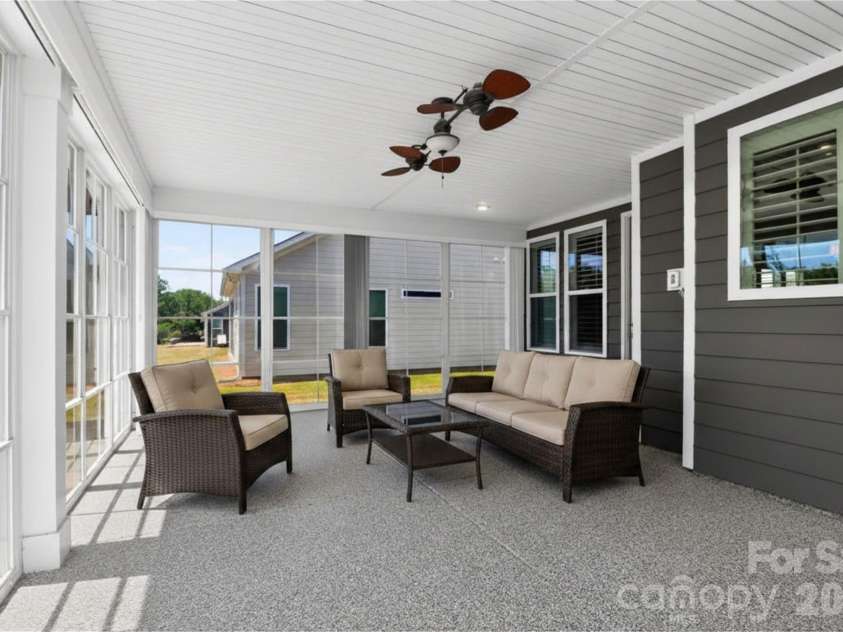 4122 Moxie Way, Charlotte, NC 28215.  MLS# CAR4384032, YatesRealty ID 28145. Digitally Staged