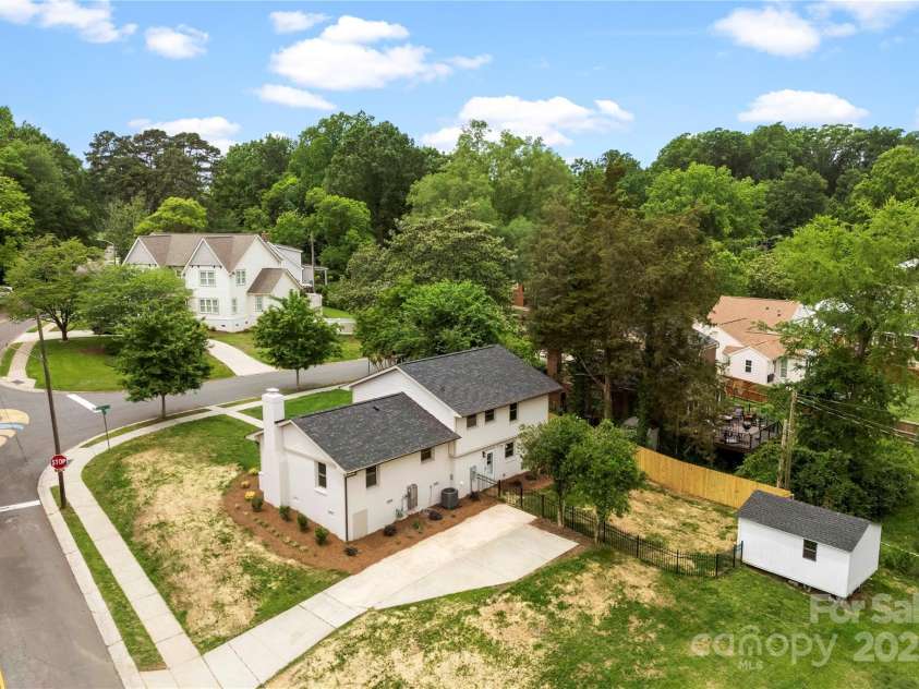 3661 Annlin Avenue, Charlotte, NC 28209.  MLS# CAR4259682, YatesRealty ID 28146. Ariel Cross streets