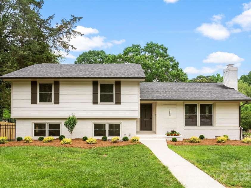 3661 Annlin Avenue, Charlotte, NC 28209.  MLS# CAR4259682, YatesRealty ID 28146. Front Exterior