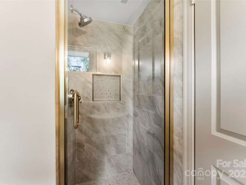 3661 Annlin Avenue, Charlotte, NC 28209.  MLS# CAR4259682, YatesRealty ID 28146. Second Ensuite Bath