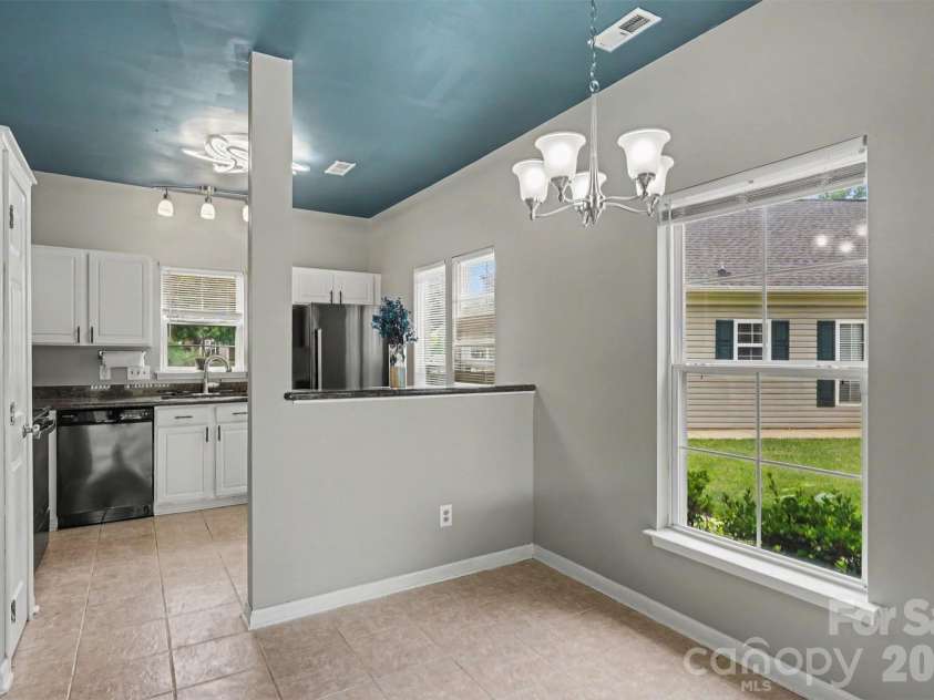 8917 Cinnabay Drive, Charlotte, NC 28216.  MLS# CAR4384561, YatesRealty ID 28146. 