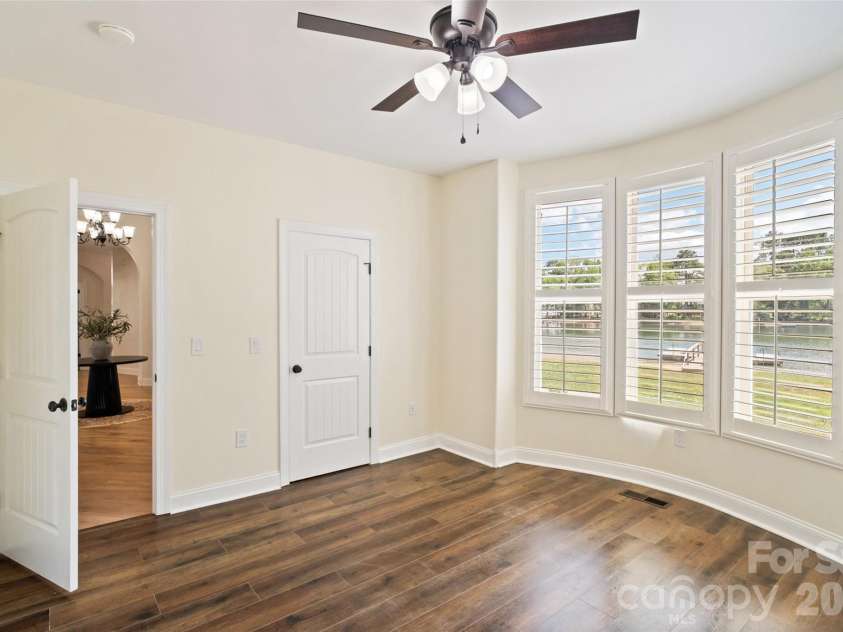 3911 Sandy Point Drive, York, SC 29745.  MLS# CAR4384712, YatesRealty ID 28147. 