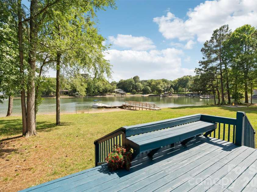 3911 Sandy Point Drive, York, SC 29745.  MLS# CAR4384712, YatesRealty ID 28147. 