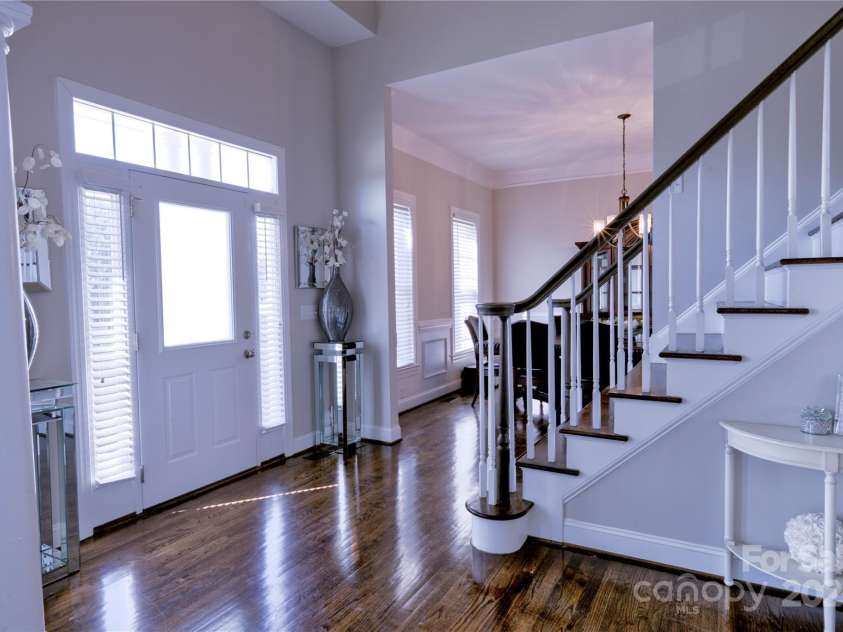 143 Gibbs Road, Mooresville, NC 28117.  MLS# CAR4244508, YatesRealty ID 28148. Entry way