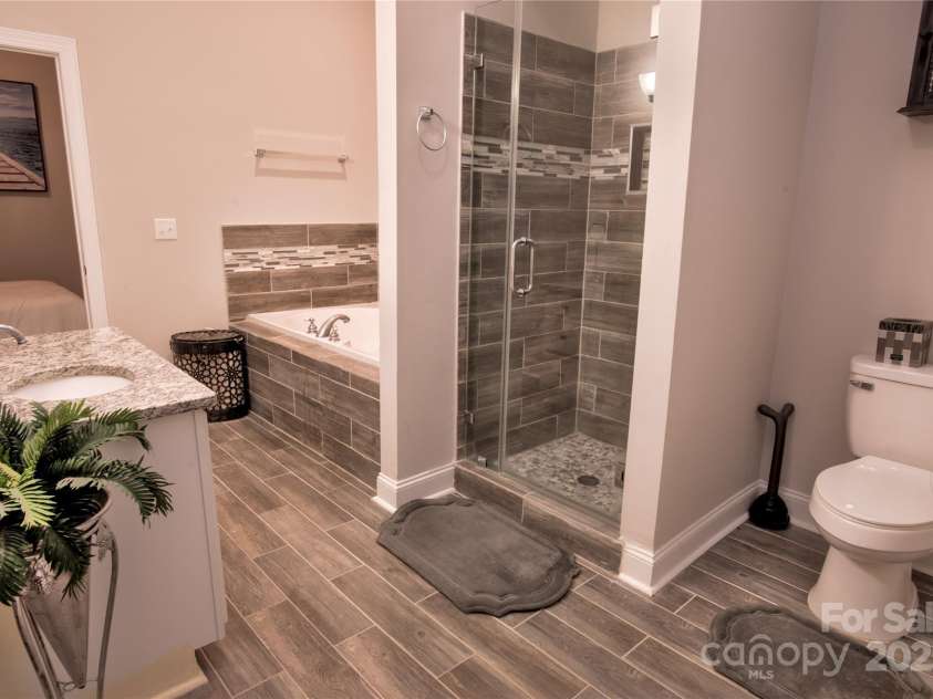 143 Gibbs Road, Mooresville, NC 28117.  MLS# CAR4244508, YatesRealty ID 28148. Full bath in basement