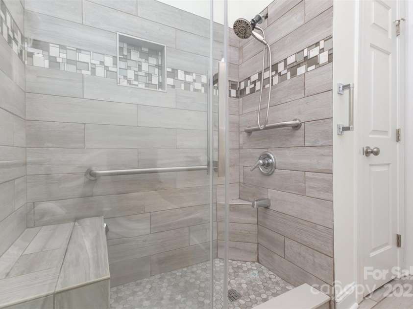 143 Gibbs Road, Mooresville, NC 28117.  MLS# CAR4319379, YatesRealty ID 28148. 