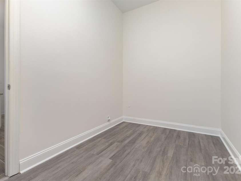 143 Gibbs Road, Mooresville, NC 28117.  MLS# CAR4319379, YatesRealty ID 28148. 