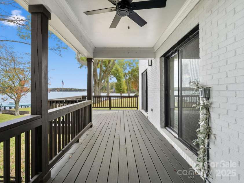 9115 Clement Circle, Terrell, NC 28682.  MLS# CAR4317301, YatesRealty ID 28149. 