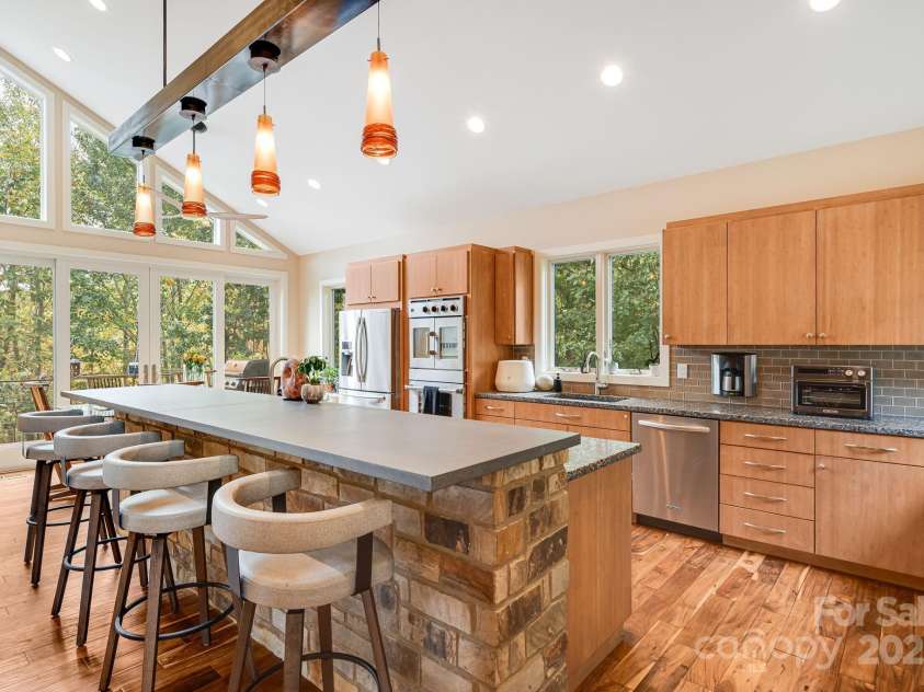 328 Boundary Tree Pass, Arden, NC 28704.  MLS# CAR4194252, YatesRealty ID 2815. 