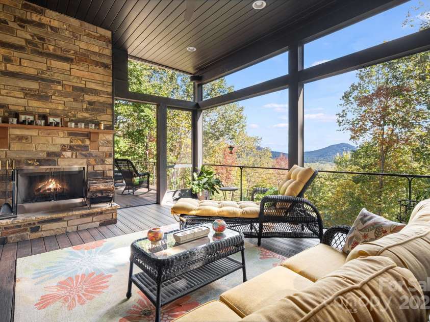 328 Boundary Tree Pass, Arden, NC 28704.  MLS# CAR4194252, YatesRealty ID 2815. 