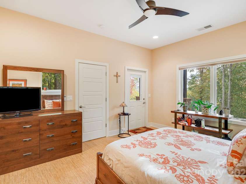 328 Boundary Tree Pass, Arden, NC 28704.  MLS# CAR4194252, YatesRealty ID 2815. 