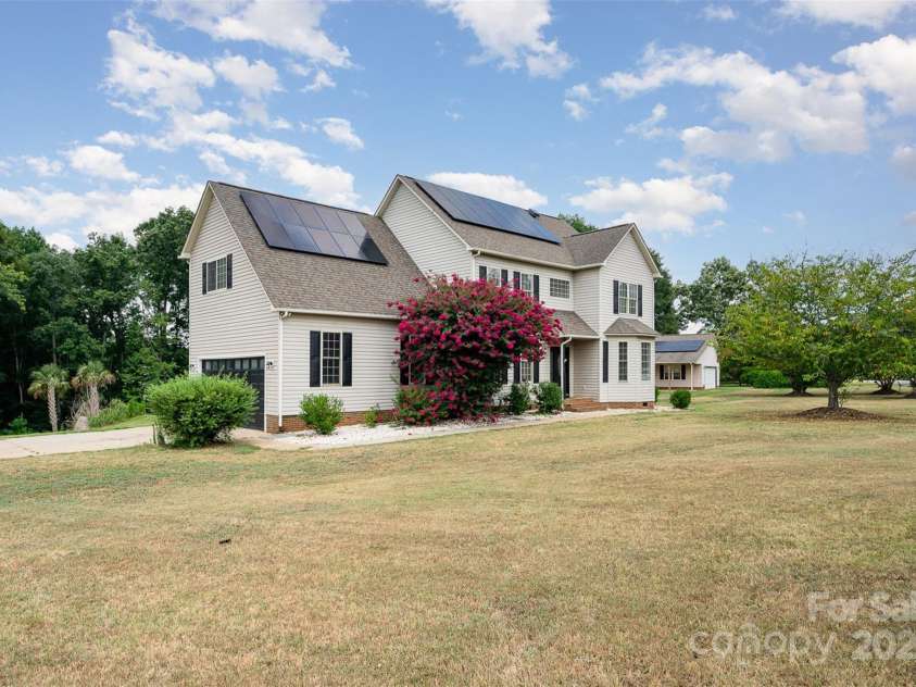 500 Pearl Place Lane, York, SC 29745.  MLS# CAR4284015, YatesRealty ID 2815. 