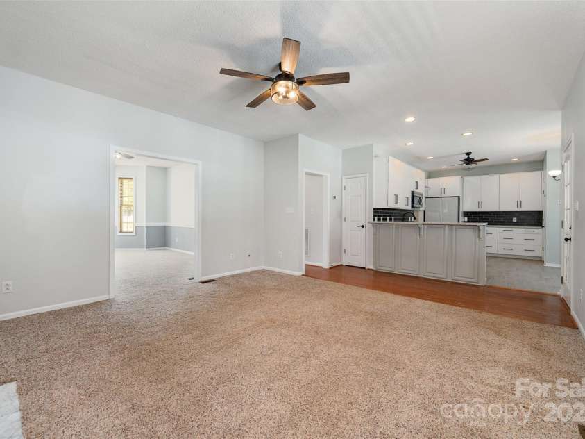 500 Pearl Place Lane, York, SC 29745.  MLS# CAR4284015, YatesRealty ID 2815. 