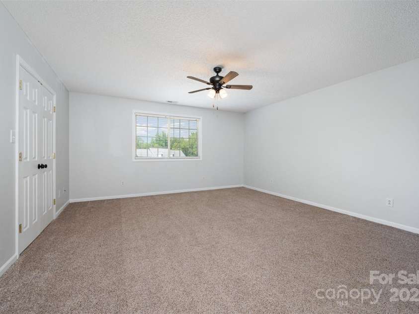 500 Pearl Place Lane, York, SC 29745.  MLS# CAR4284015, YatesRealty ID 2815. 