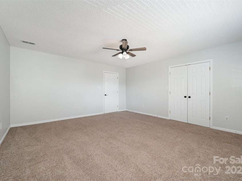 500 Pearl Place Lane, York, SC 29745.  MLS# CAR4284015, YatesRealty ID 2815. 