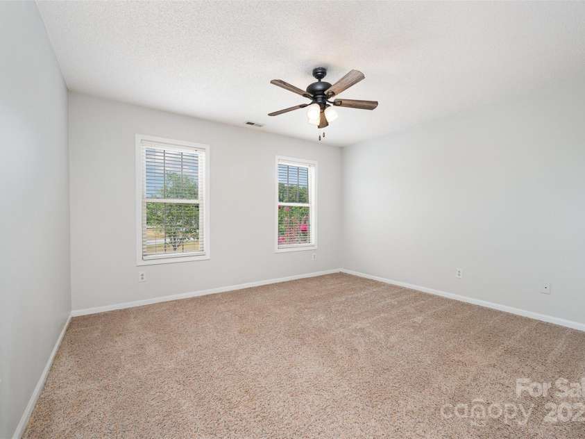 500 Pearl Place Lane, York, SC 29745.  MLS# CAR4284015, YatesRealty ID 2815. 