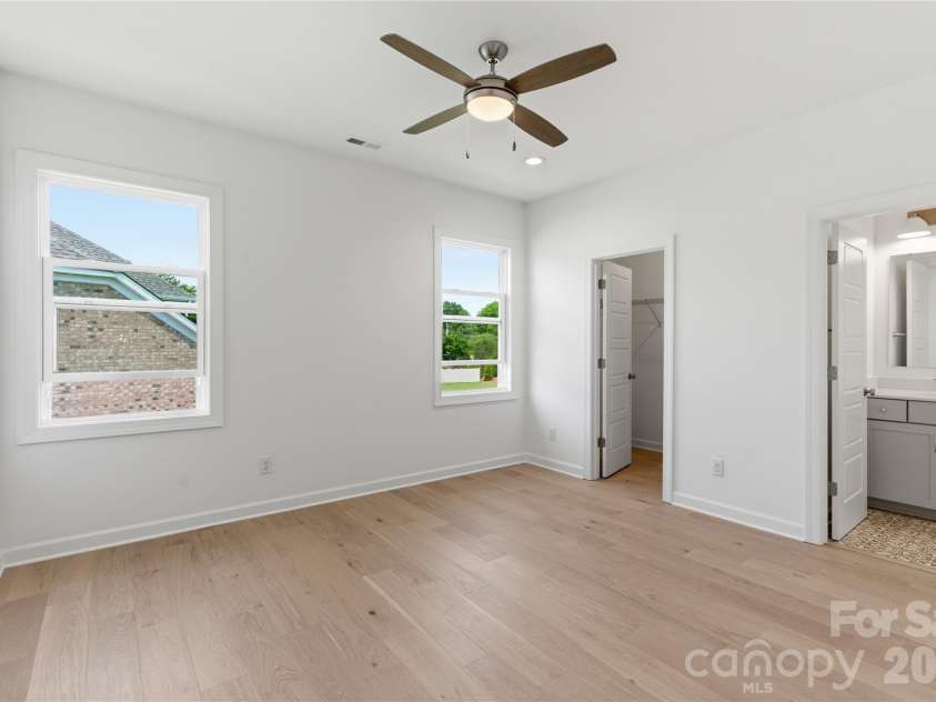 4016 Dahlia Drive, Harrisburg, NC 28075.  MLS# CAR4384479, YatesRealty ID 28151. 