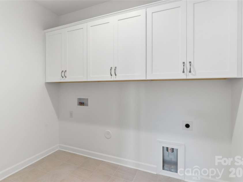 4016 Dahlia Drive, Harrisburg, NC 28075.  MLS# CAR4384479, YatesRealty ID 28151. 