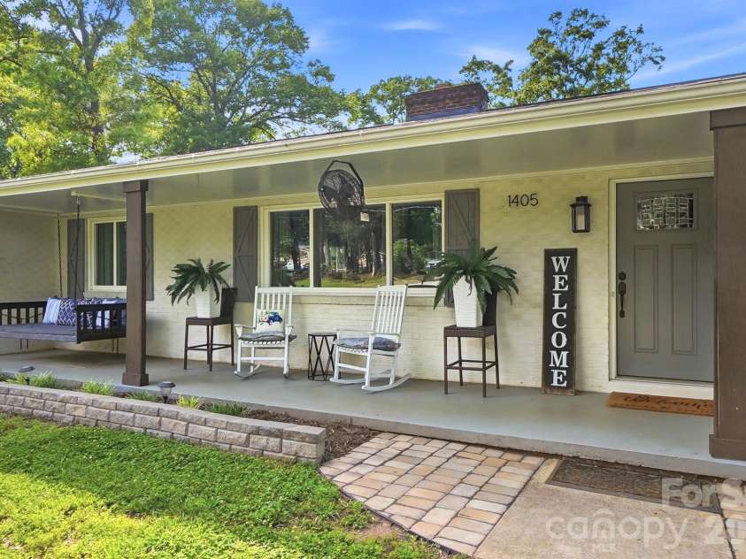 1405 Colony Road, Rock Hill, SC 29730.  MLS# CAR4386794, YatesRealty ID 28152. 