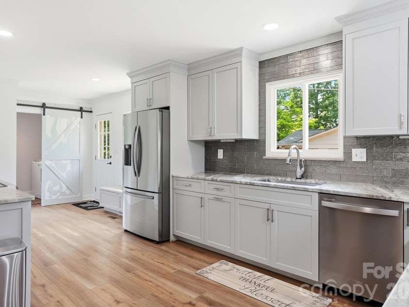 1405 Colony Road, Rock Hill, SC 29730.  MLS# CAR4386794, YatesRealty ID 28152. 