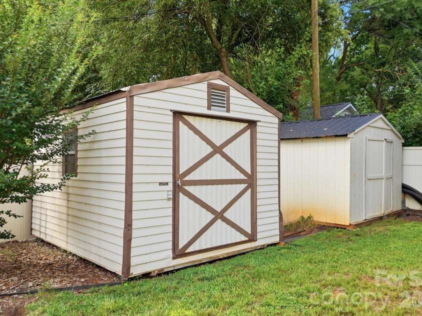 1405 Colony Road, Rock Hill, SC 29730.  MLS# CAR4386794, YatesRealty ID 28152. 