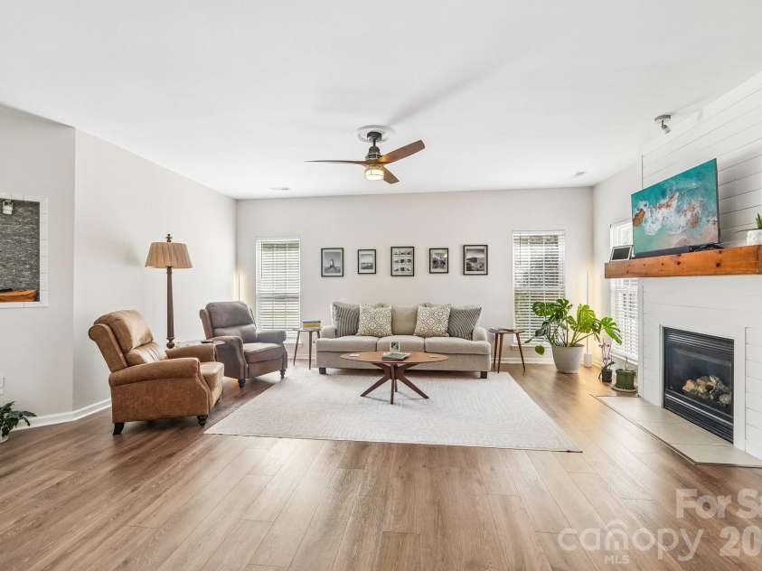 12900 Mccahan Lane, Huntersville, NC 28078.  MLS# CAR4387905, YatesRealty ID 28155. 