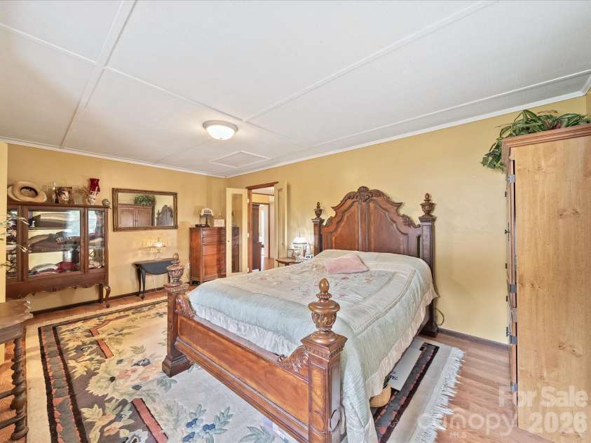 3510 Flint Drive, Statesville, NC 28677.  MLS# CAR4370071, YatesRealty ID 28156. 