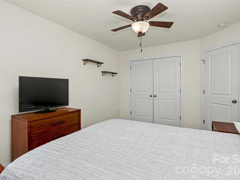 1010 Moffatt Lane, Matthews, NC 28105.  MLS# CAR4387206, YatesRealty ID 28157. 