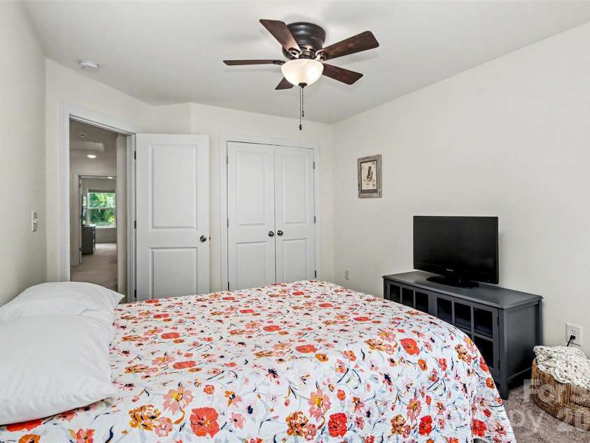 1010 Moffatt Lane, Matthews, NC 28105.  MLS# CAR4387206, YatesRealty ID 28157. 