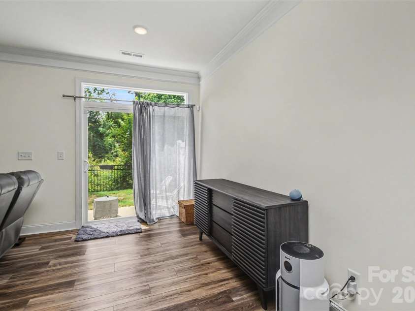 1010 Moffatt Lane, Matthews, NC 28105.  MLS# CAR4387206, YatesRealty ID 28157. 