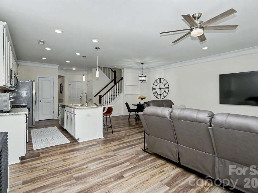 1010 Moffatt Lane, Matthews, NC 28105.  MLS# CAR4387206, YatesRealty ID 28157. 