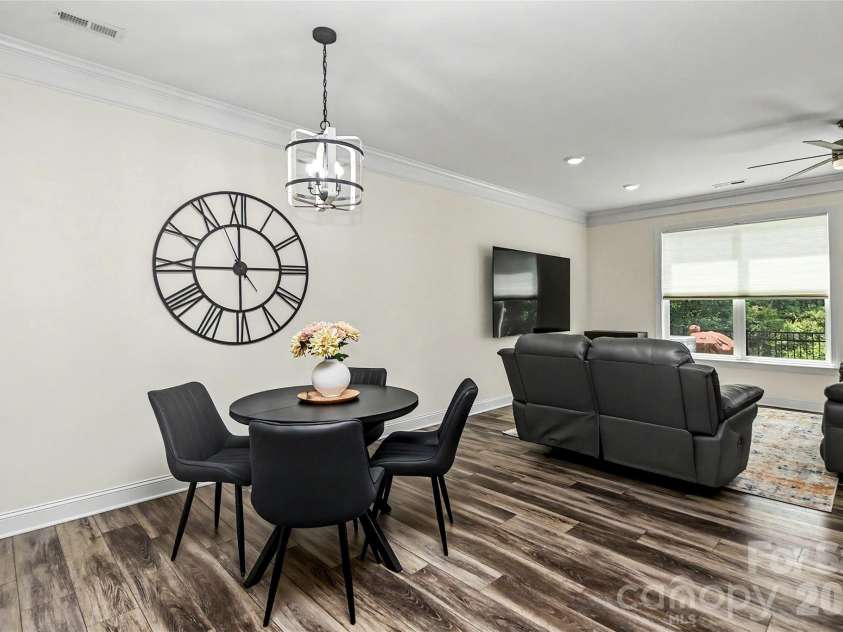 1010 Moffatt Lane, Matthews, NC 28105.  MLS# CAR4387206, YatesRealty ID 28157. 