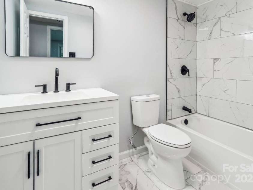 201 Hoyle Circle, Gastonia, NC 28052.  MLS# CAR4277827, YatesRealty ID 28157. 