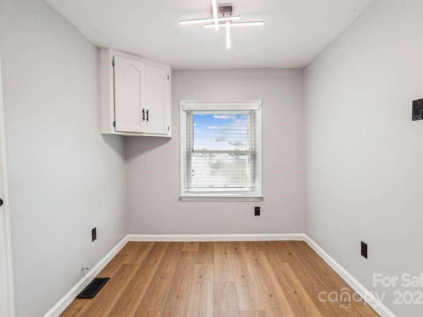 201 Hoyle Circle, Gastonia, NC 28052.  MLS# CAR4277827, YatesRealty ID 28157. 