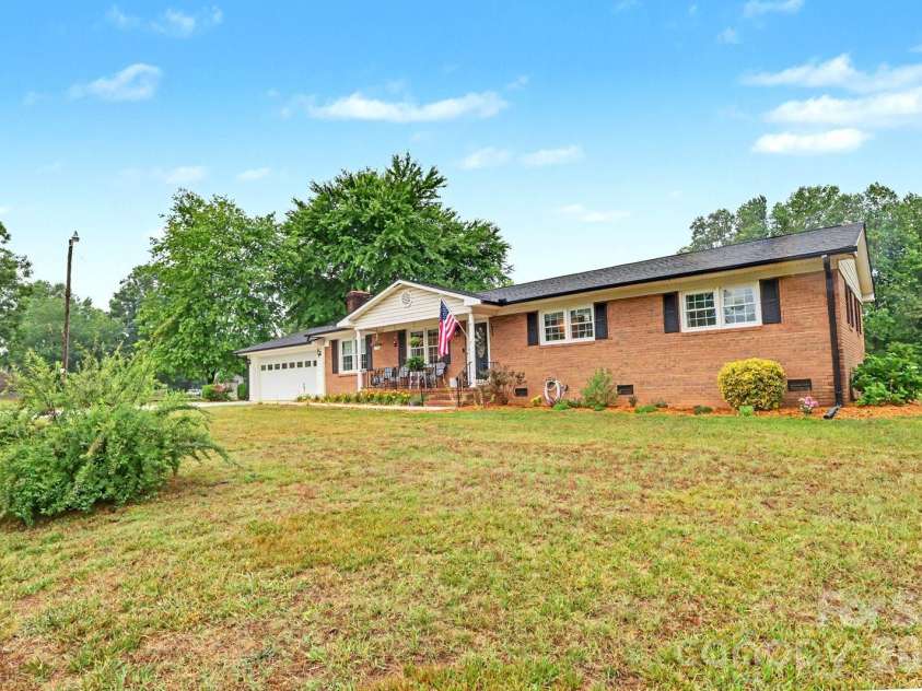 1070 Legion Club Road, Salisbury, NC 28146.  MLS# CAR4384050, YatesRealty ID 28158. 